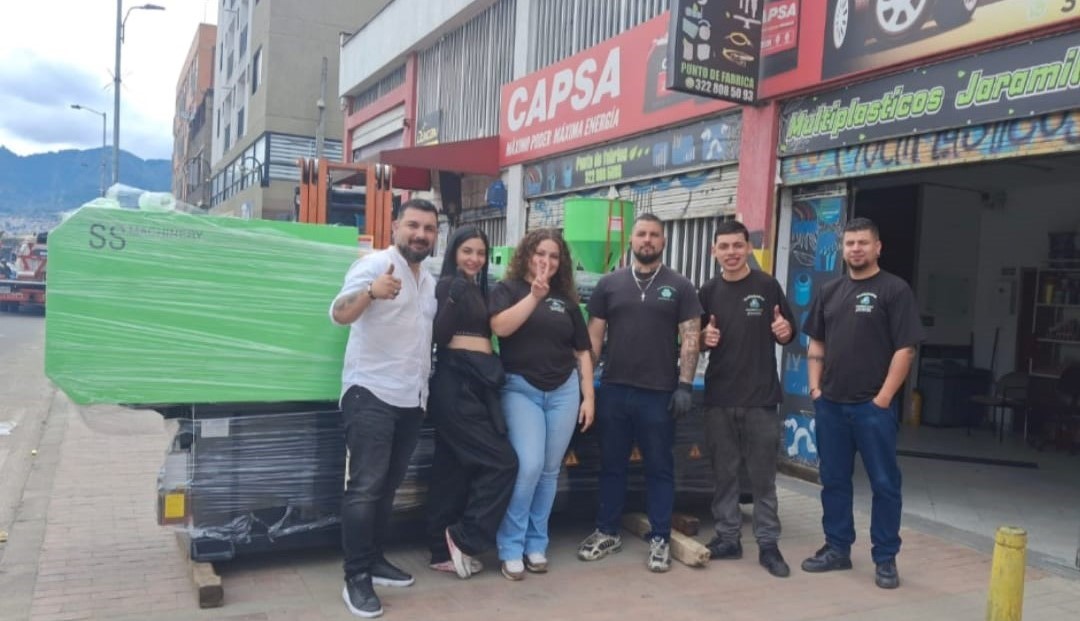 Equipo Multiplásticos